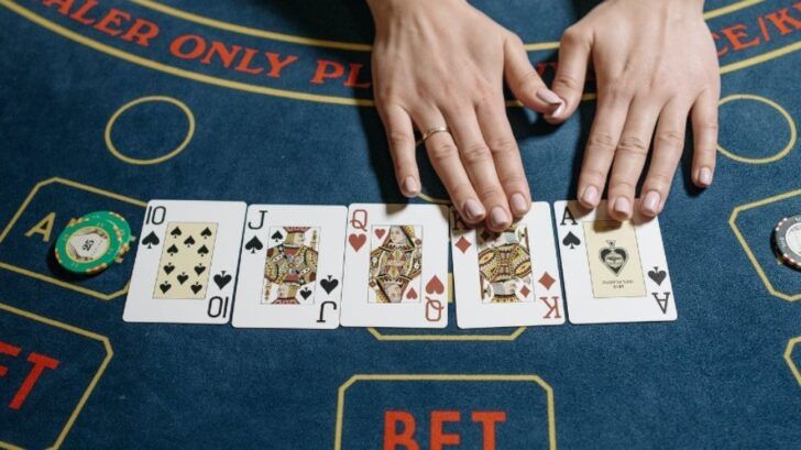 how to become a professional blackjack player